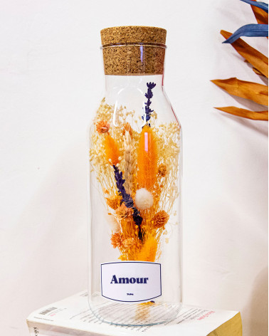 Amour - Bouteille de Fleurs...